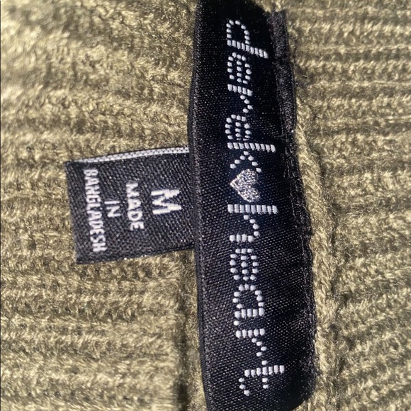 Derek heart green and white sweater - Picture 3 of 3